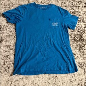 Vineyard vines t shirt